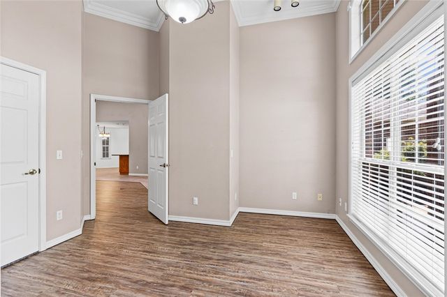 1733 S M Street, Rogers, AR 72756