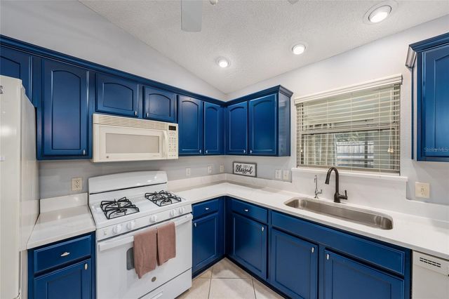 8329 SE 177TH BARTRAM LOOP, The Villages, FL 32162