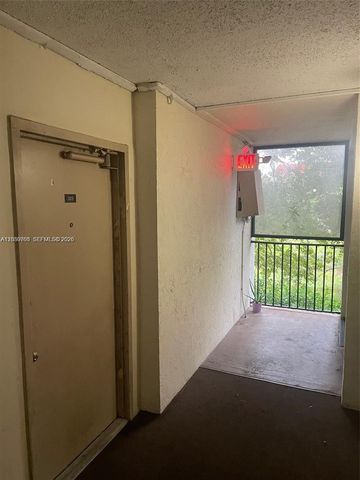 2401 Riverside Dr 203-B, Coral Springs, FL 33065