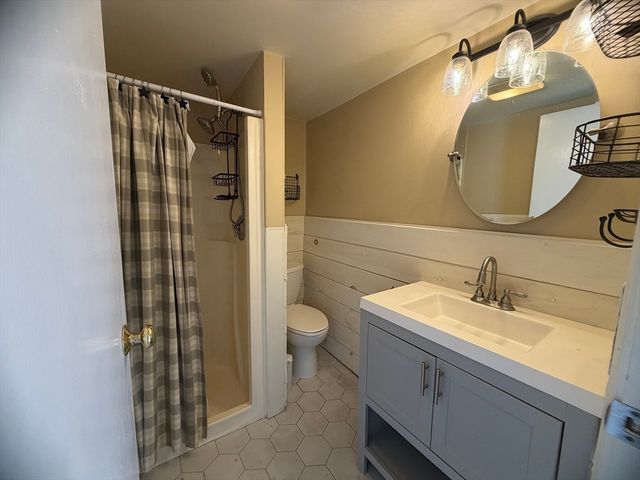 79 N Main St A, Bellingham, MA 02019