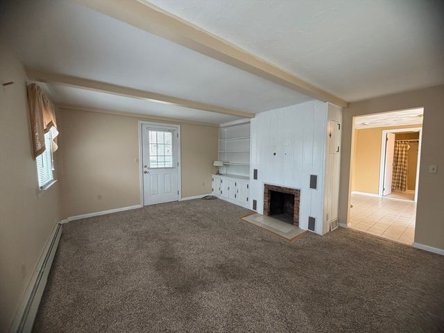 79 N Main St A, Bellingham, MA 02019