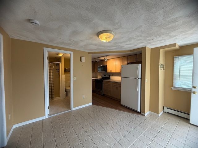 79 N Main St A, Bellingham, MA 02019
