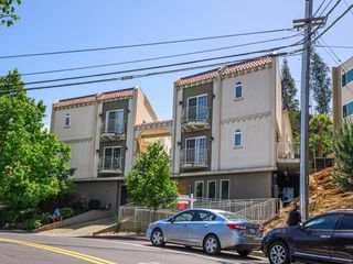 2139 Carlmont Drive, Belmont, CA 94002