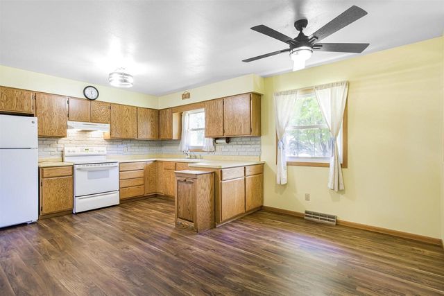 1101 N Water Street, Watertown, WI 53098