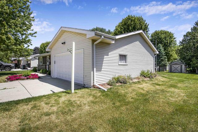 1101 N Water Street, Watertown, WI 53098
