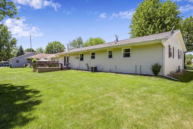 1101 N Water Street, Watertown, WI 53098