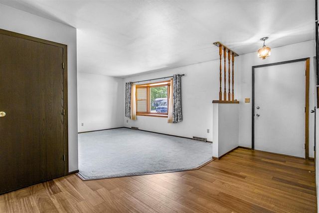 1101 N Water Street, Watertown, WI 53098
