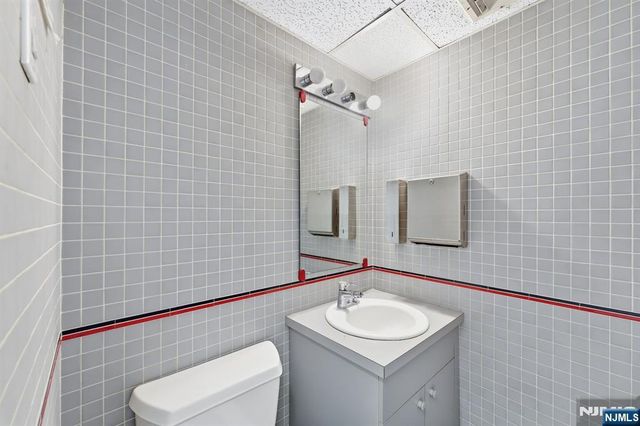 90 Prospect Avenue A and B, Hackensack, NJ 07601