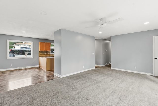 16 SHADY Lane, Council Bluffs, IA 51503