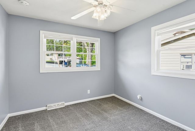 16 SHADY Lane, Council Bluffs, IA 51503