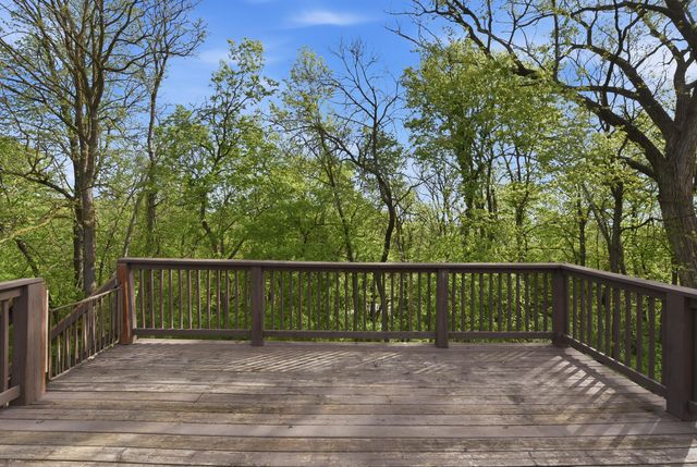 16 SHADY Lane, Council Bluffs, IA 51503