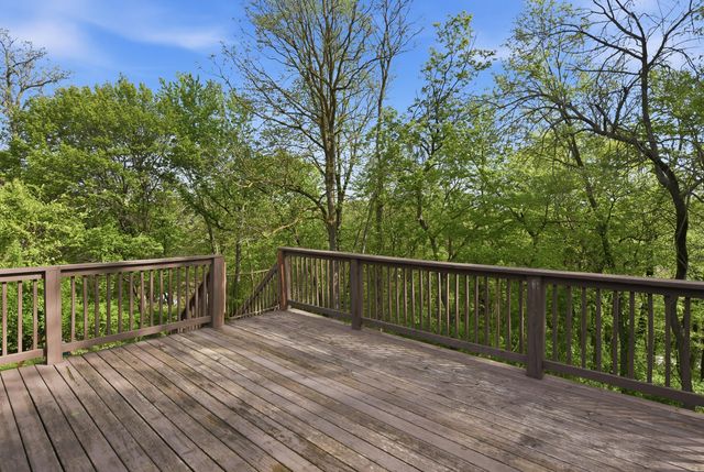 16 SHADY Lane, Council Bluffs, IA 51503