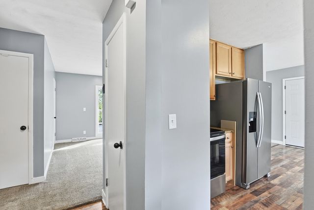 16 SHADY Lane, Council Bluffs, IA 51503