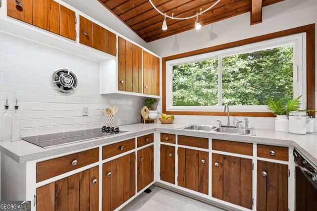 3522 Beachhill Drive, Atlanta, GA 30340