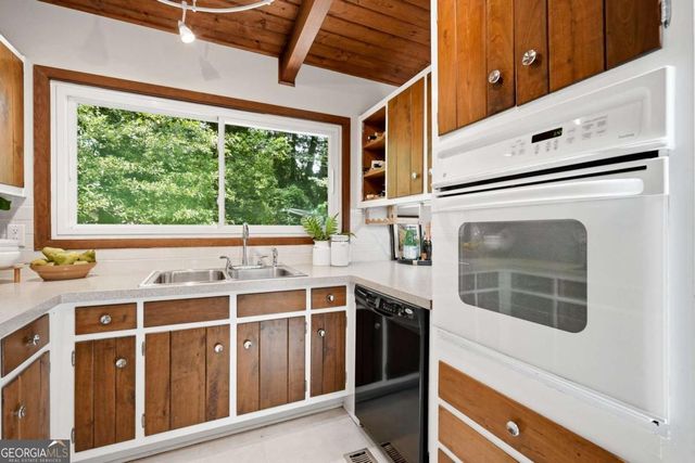 3522 Beachhill Drive, Atlanta, GA 30340