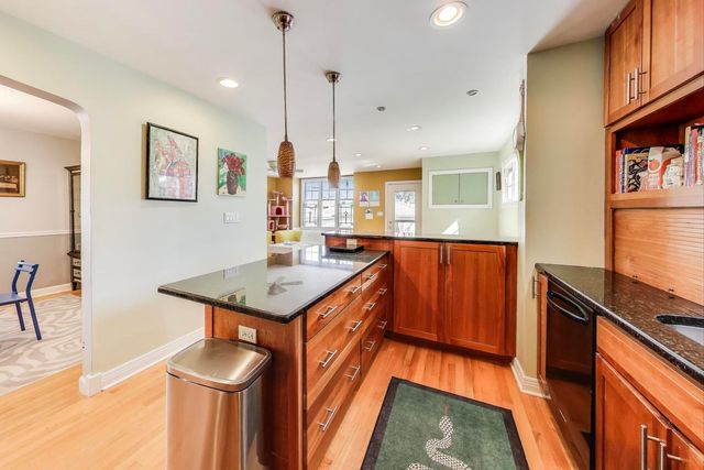5107 N Sayre Avenue, Chicago, IL 60656
