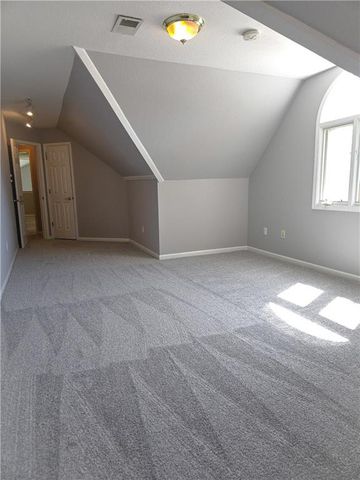 601 SW Forestpark Lane, Lee's Summit, MO 64081