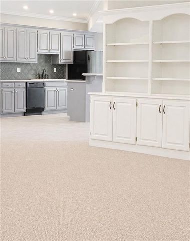 601 SW Forestpark Lane, Lee's Summit, MO 64081