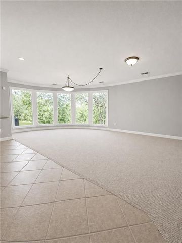 601 SW Forestpark Lane, Lee's Summit, MO 64081