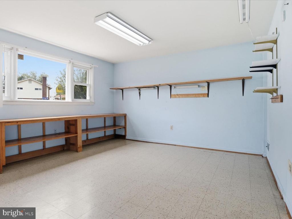 Image 29 of property listing at 7602 KIPLING PKWY, District Heights, MD 20747