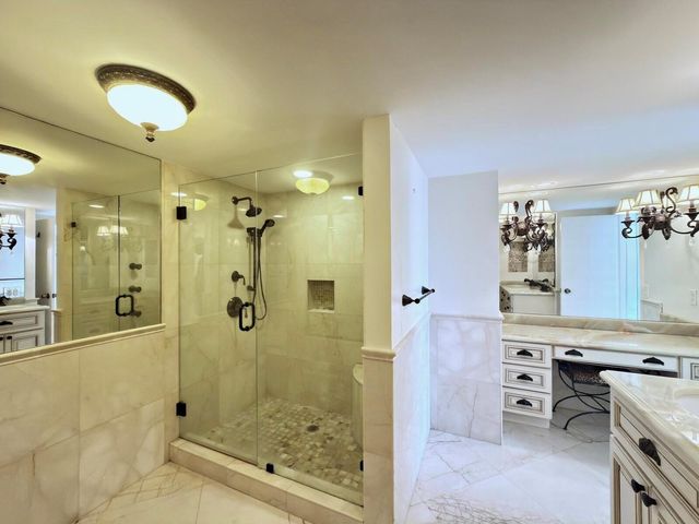 3546 S Ocean Boulevard 410, South Palm Beach, FL 33480