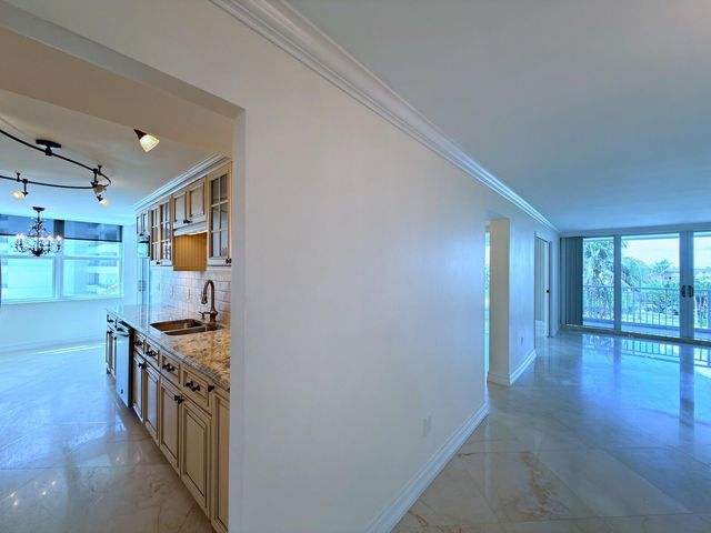 3546 S Ocean Boulevard 410, South Palm Beach, FL 33480