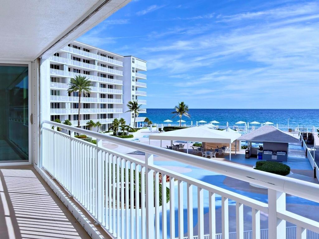 3546 S Ocean Boulevard 410, South Palm Beach, FL 33480