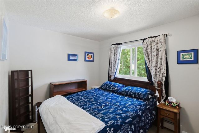 2928 Ambergate Drive, Anchorage, AK 99504
