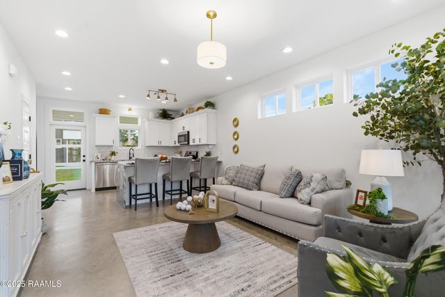 618 S Washington Street 5b, Lafayette, LA 70501