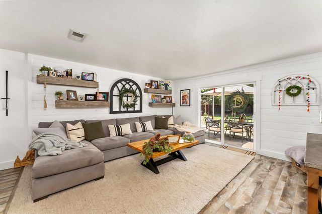 3487 Humphrey Rd, Loomis, CA 95650