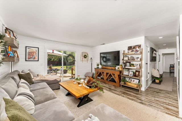 3487 Humphrey Rd, Loomis, CA 95650