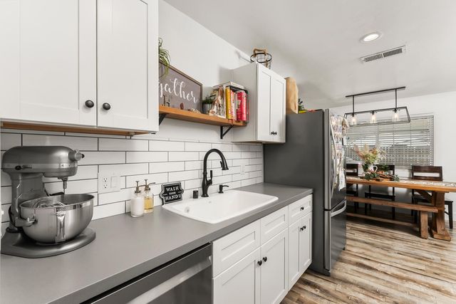 3487 Humphrey Rd, Loomis, CA 95650