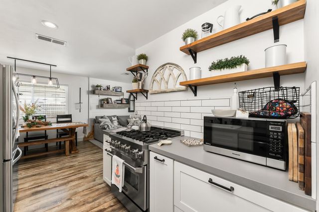 3487 Humphrey Rd, Loomis, CA 95650