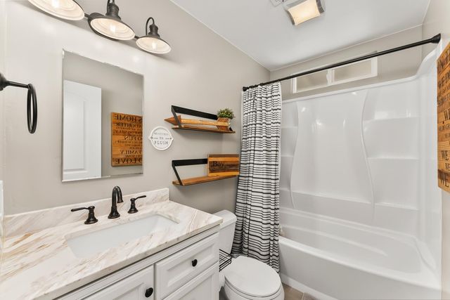 3487 Humphrey Rd, Loomis, CA 95650