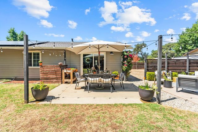 3487 Humphrey Rd, Loomis, CA 95650