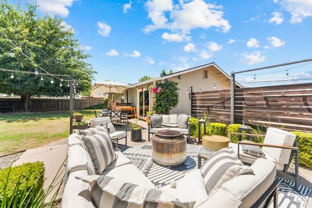3487 Humphrey Rd, Loomis, CA 95650