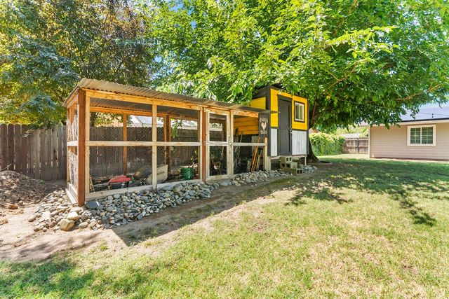 3487 Humphrey Rd, Loomis, CA 95650