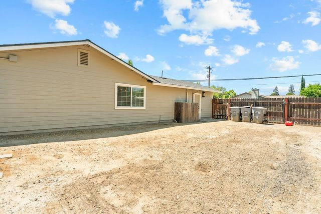 3487 Humphrey Rd, Loomis, CA 95650