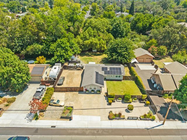 3487 Humphrey Rd, Loomis, CA 95650
