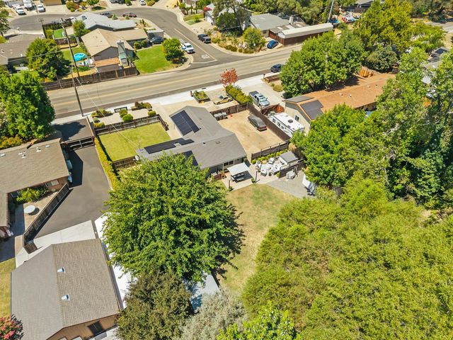 3487 Humphrey Rd, Loomis, CA 95650