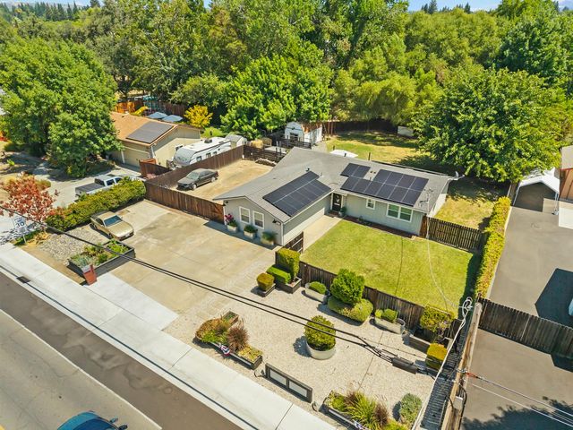 3487 Humphrey Rd, Loomis, CA 95650