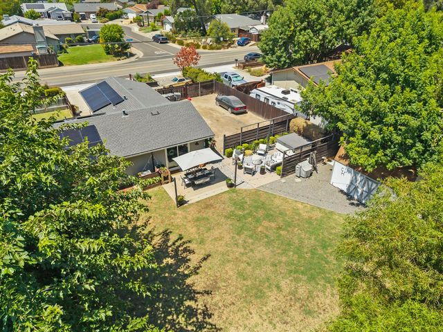 3487 Humphrey Rd, Loomis, CA 95650
