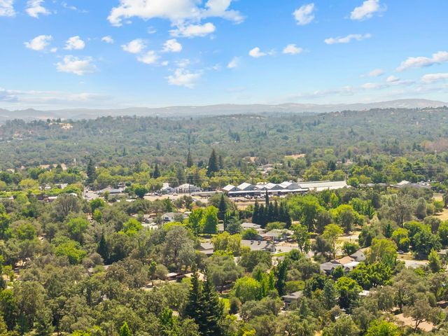 3487 Humphrey Rd, Loomis, CA 95650