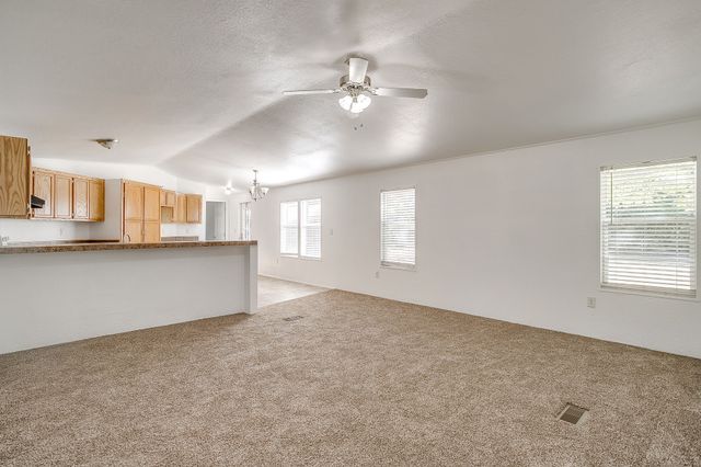 557 Surrey Lane, Burleson, TX 76028