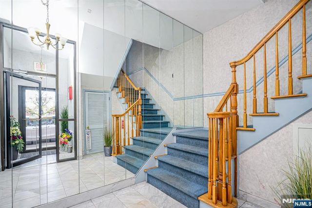 144 70th Street 1E, Guttenberg, NJ 07093