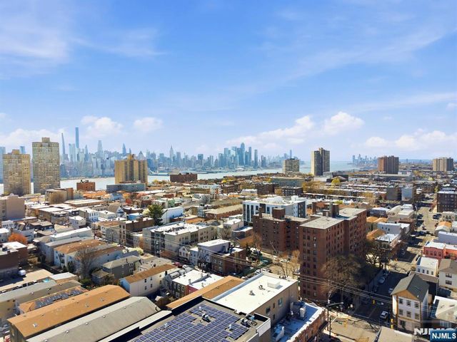 144 70th Street 1E, Guttenberg, NJ 07093