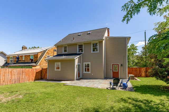 1219 FLORAL ST NW, Washington, DC 20012
