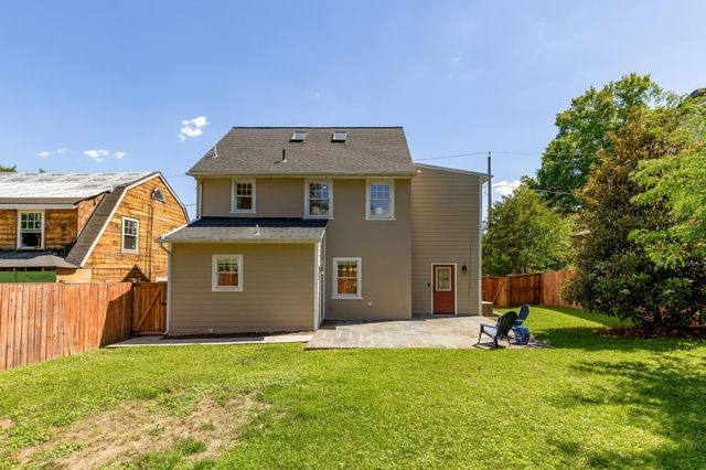1219 FLORAL ST NW, Washington, DC 20012