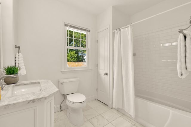 1219 FLORAL ST NW, Washington, DC 20012