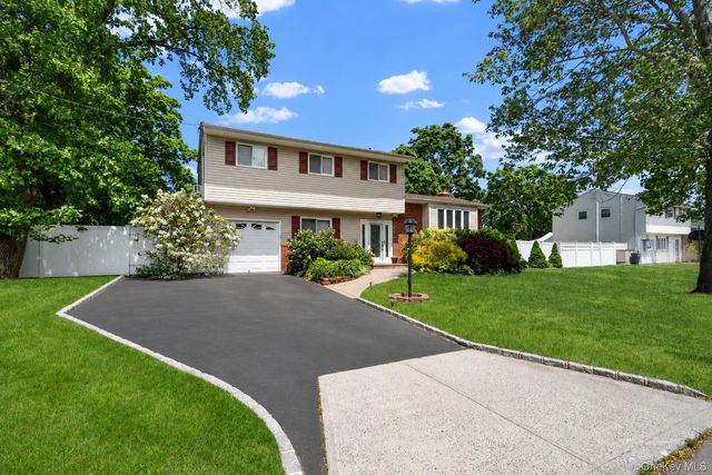 107 Clinton Avenue, Port Jefferson Station, NY 11776
